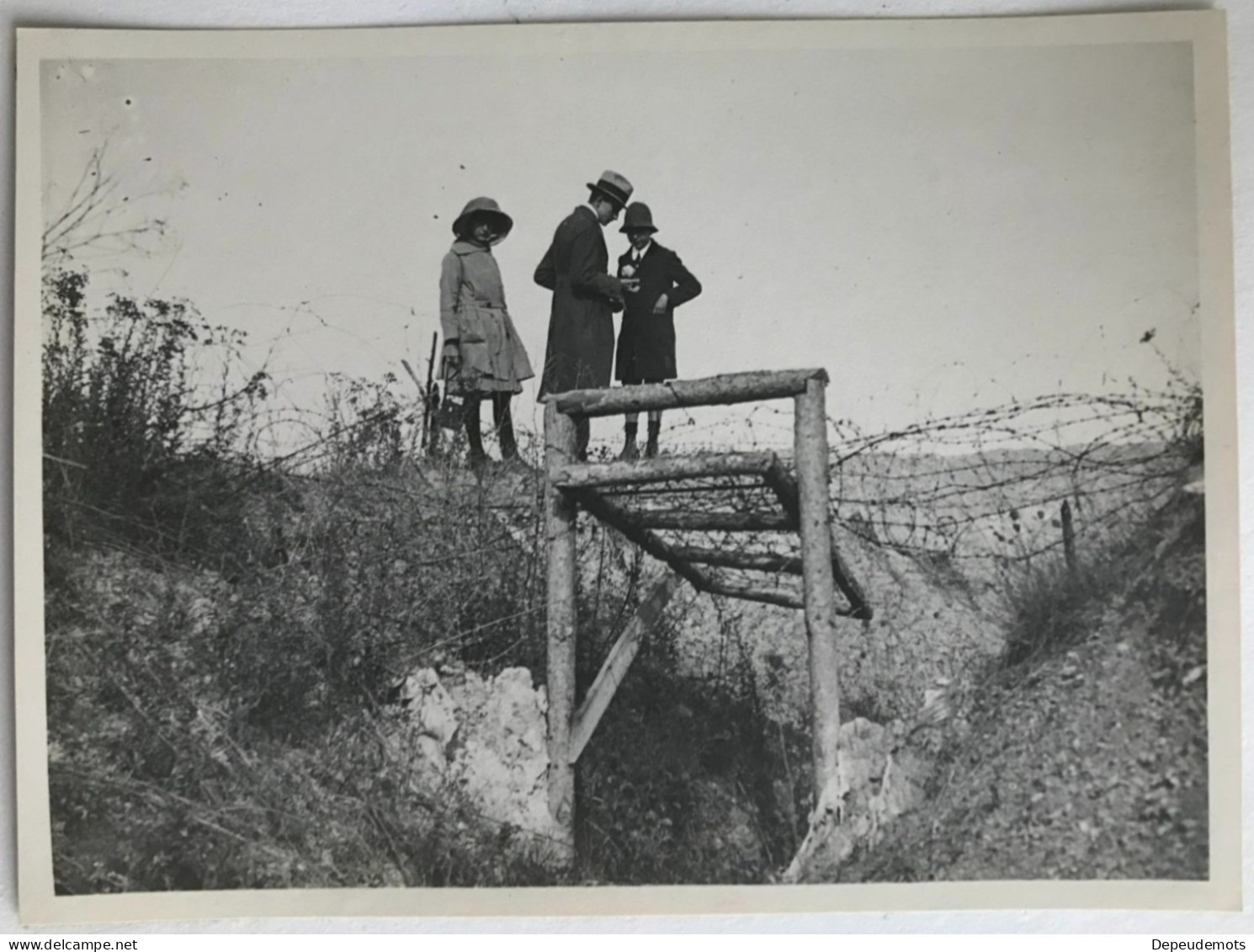 Photo Ancienne - Snapshot - Militaire - Tranchées En CHAMPAGNE - 1921 - Photo Emilien Rocca, Industriel Producteur Huile - Guerre, Militaire