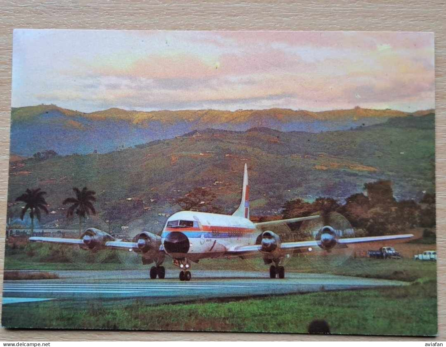 SAM Colombia L188 Electra Postcard - Movifoto Issue - 1946-....: Era Moderna