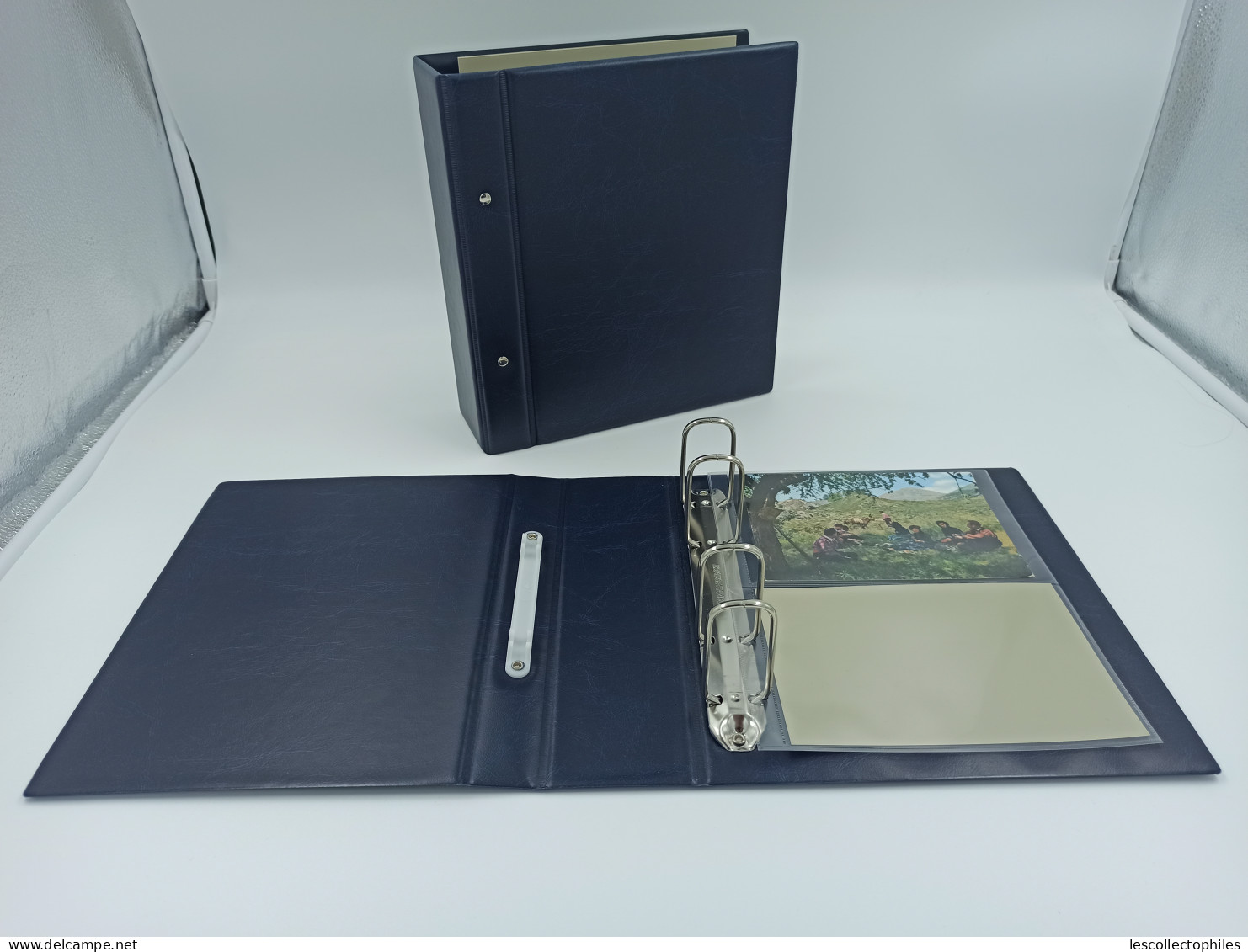 CLASSEUR ALBUM SAFE COMPACT BLEU POUR CARTES POSTALES OU AUTRES VENDU SANS FEUILLES - Zonder Classificatie