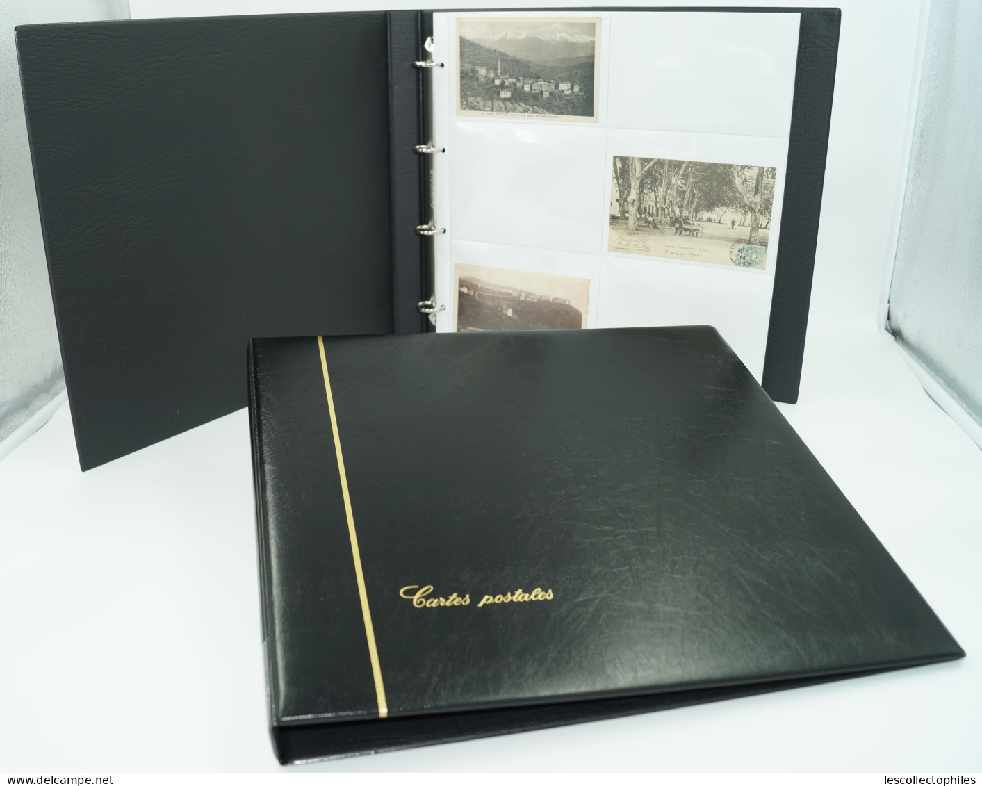 CLASSEUR ALBUM SAFE NOIR + 25 FEUILLES FOND BLANC POUR 300 CARTES POSTALES ANCIENNES OU MODERNE - 12 CASES - Zonder Classificatie