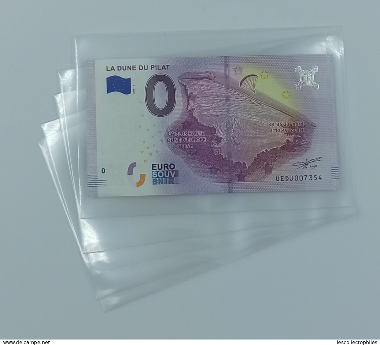 LOT 1000 ETUIS OU POCHETTES POUR BILLETS TOURISTIQUES 0 EURO - Otros & Sin Clasificación