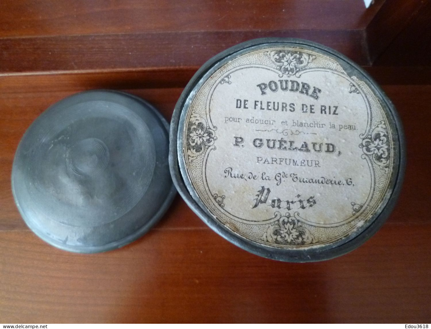 Boite De Poudre De Fleurs De Riz - Adoucir Blanchir La Peau - P. Guélaud Parfumeur Paris - Other & Unclassified