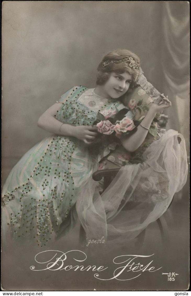 FEMME 1910 "Vœux Bonne Fête" Belle Femme Mise En Scène - Fotografie