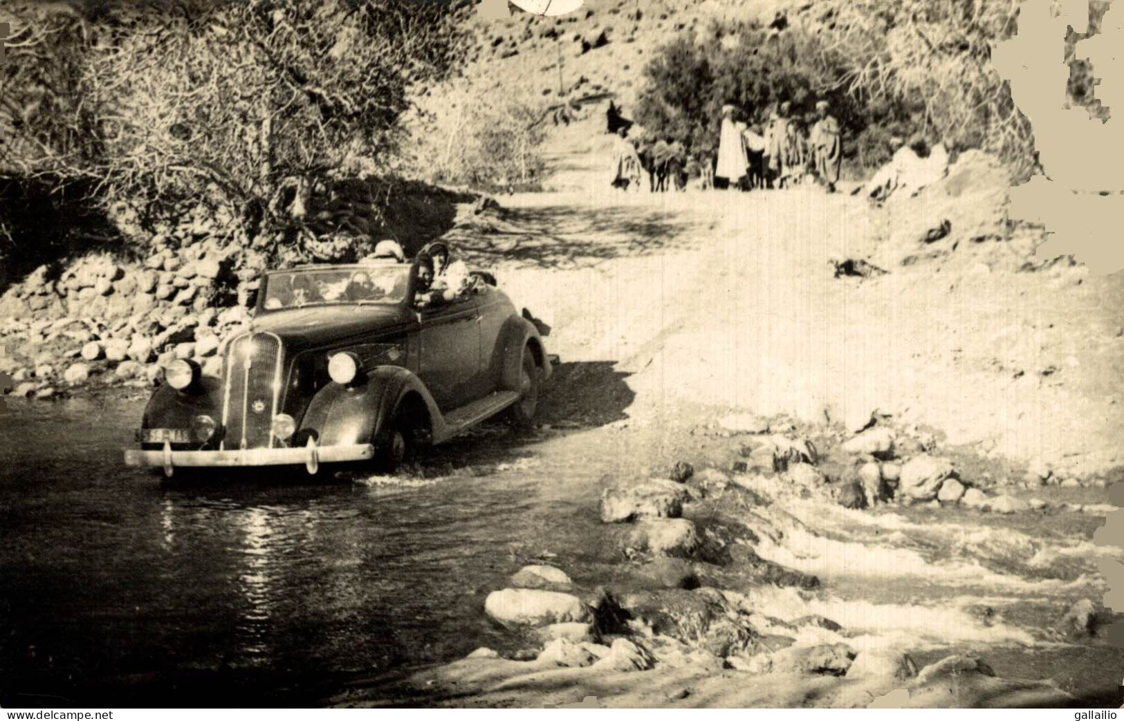 CARTE PHOTO VOITURE DANS UNE RIVIERE SUD MAROCAIN 1935 - Fotografie