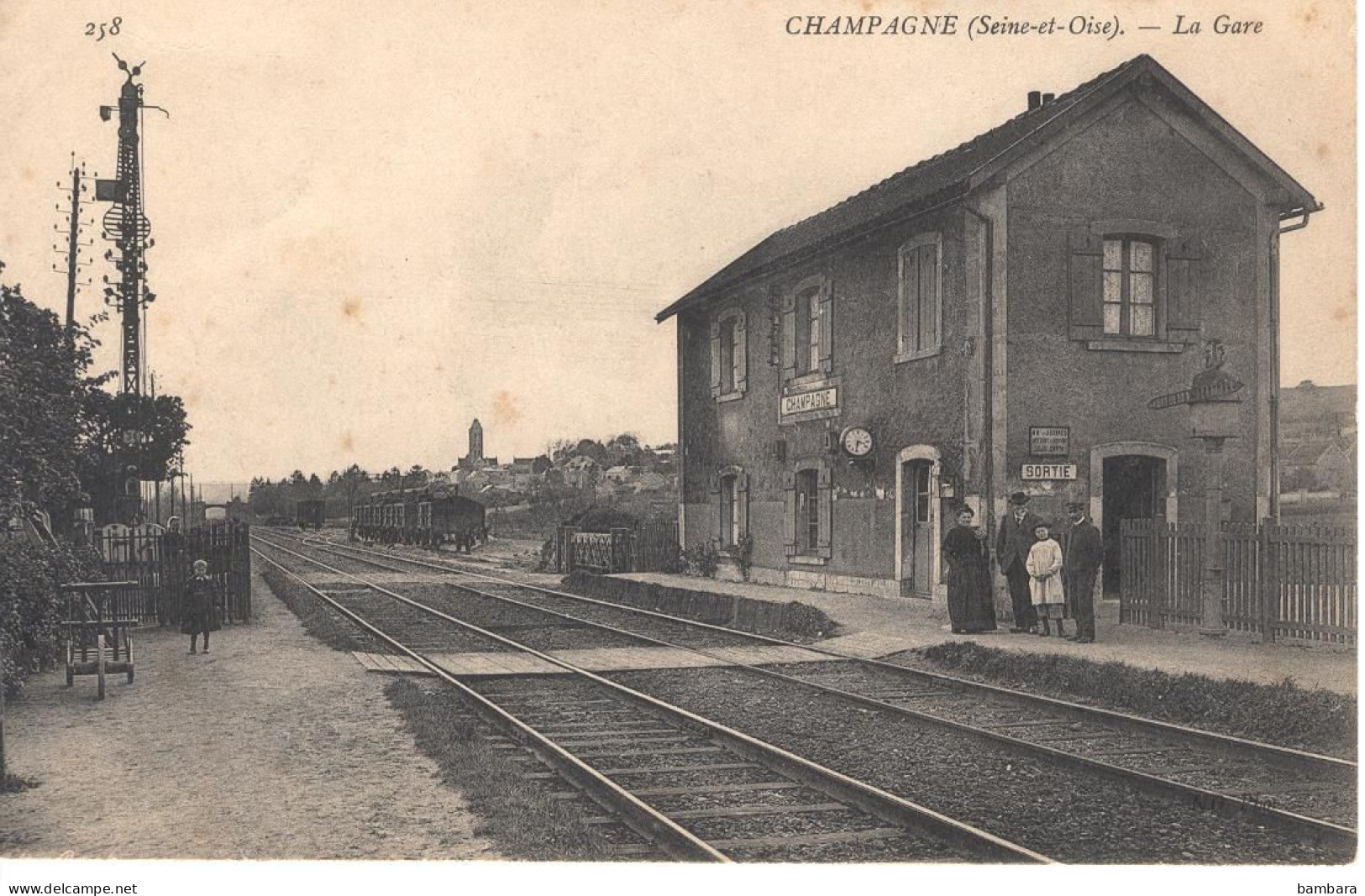 CHAMPAGNE - La Gare. - Champagne Sur Oise