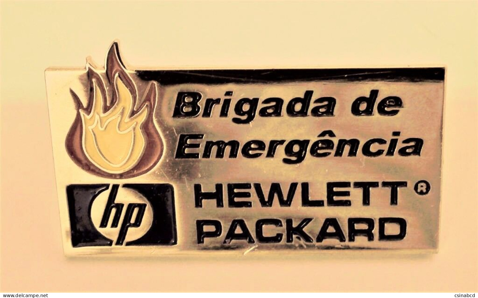 Vintage Hewlett Packard HP Computer Pin Lapel Pin Badge - Informatica