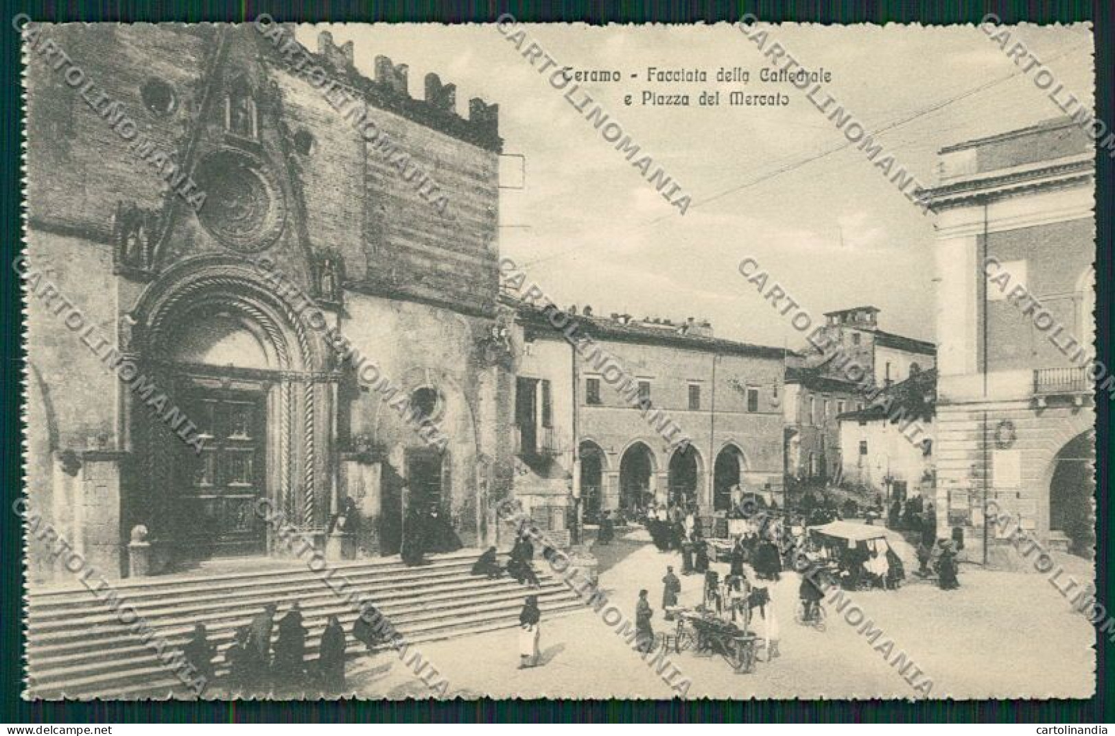 Teramo Città Mercato Cartolina QQ4169 - Teramo