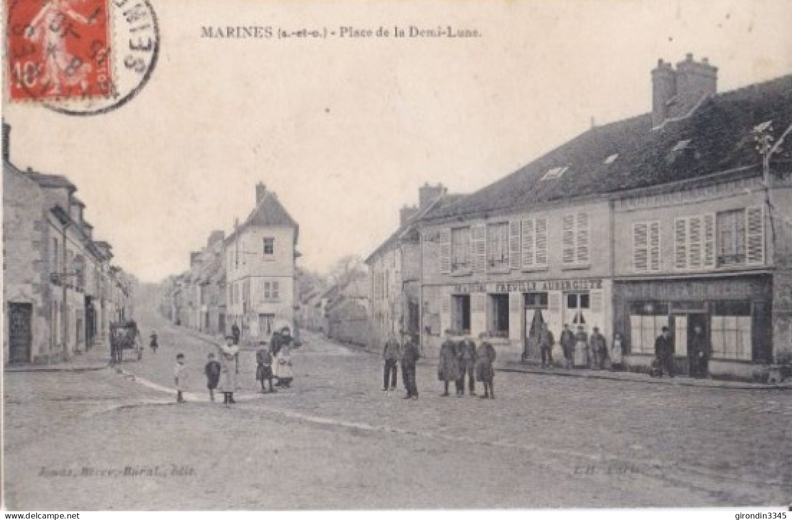 VAL D'OISE MARINES Place De La Demi-Lune - Marines