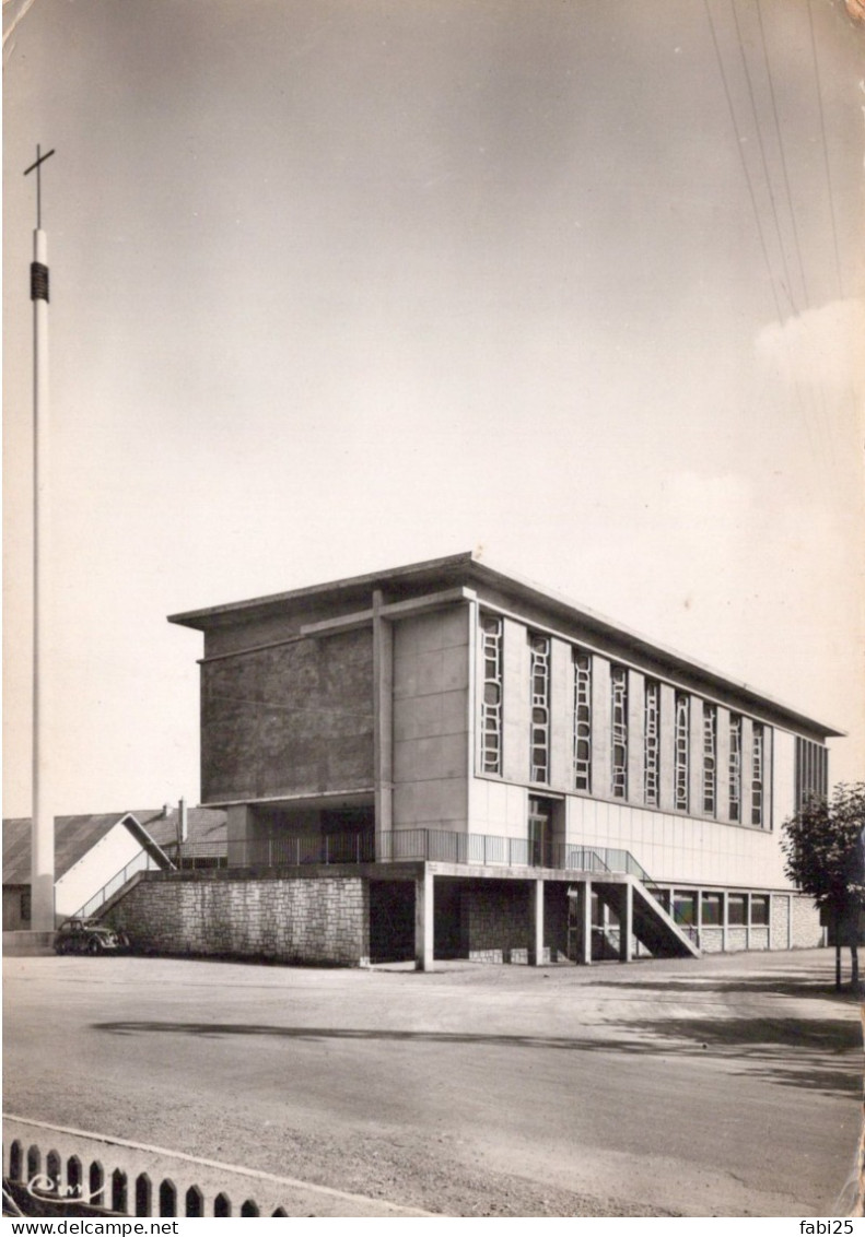 SOCHAUX LA NOUVELLE EGLISE - Sochaux