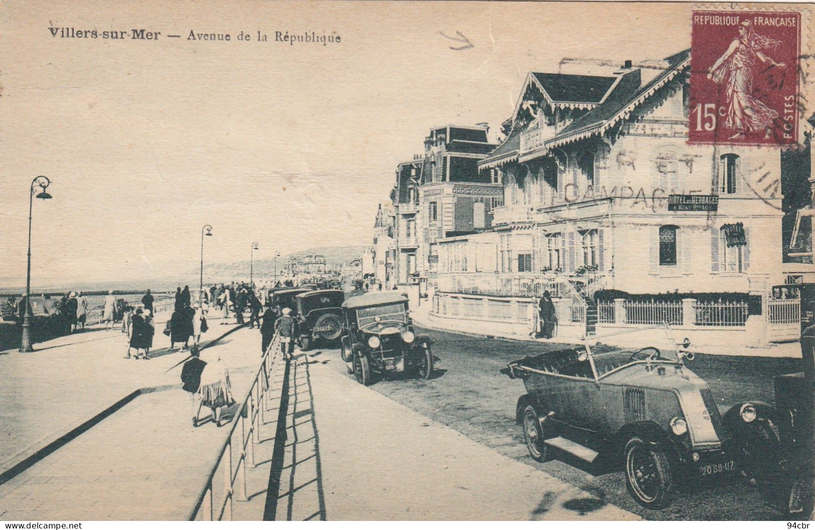 CPA (14) VILLERS SUR MER Avenue De La Republique  Defaut Bord Haut (b.bur) - Villers Sur Mer