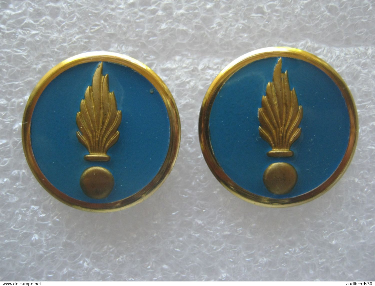 2 INSIGNES DE COL ARMEE FRANCAISE CADRE SPECIAL (FAB. COINDEROUX) ETAT EXCELLENT - Army