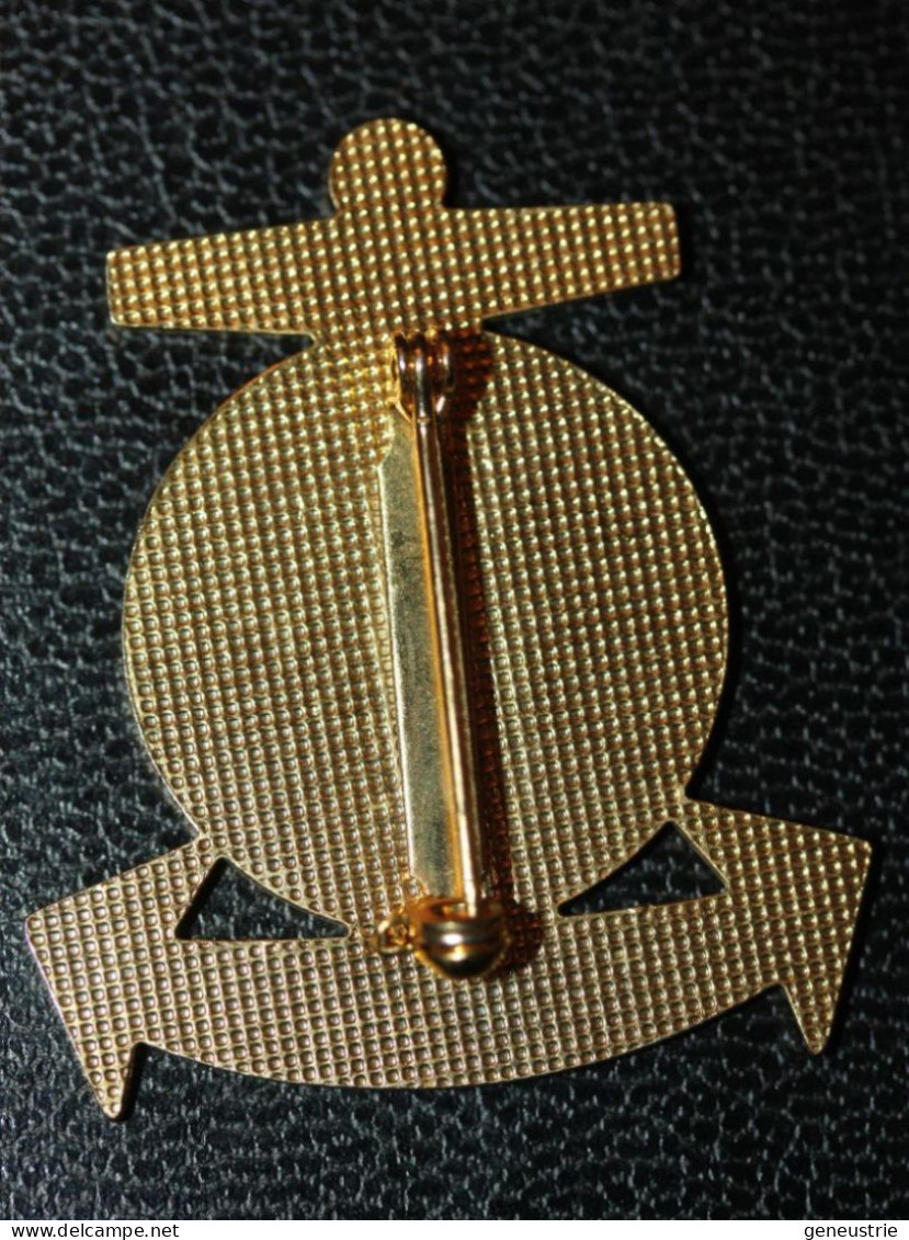 Broche De Navire De Sauvetage En Mer "Amiral De Tourville / SNSM Barfleur 1997" Manche - Normandie - Marinera