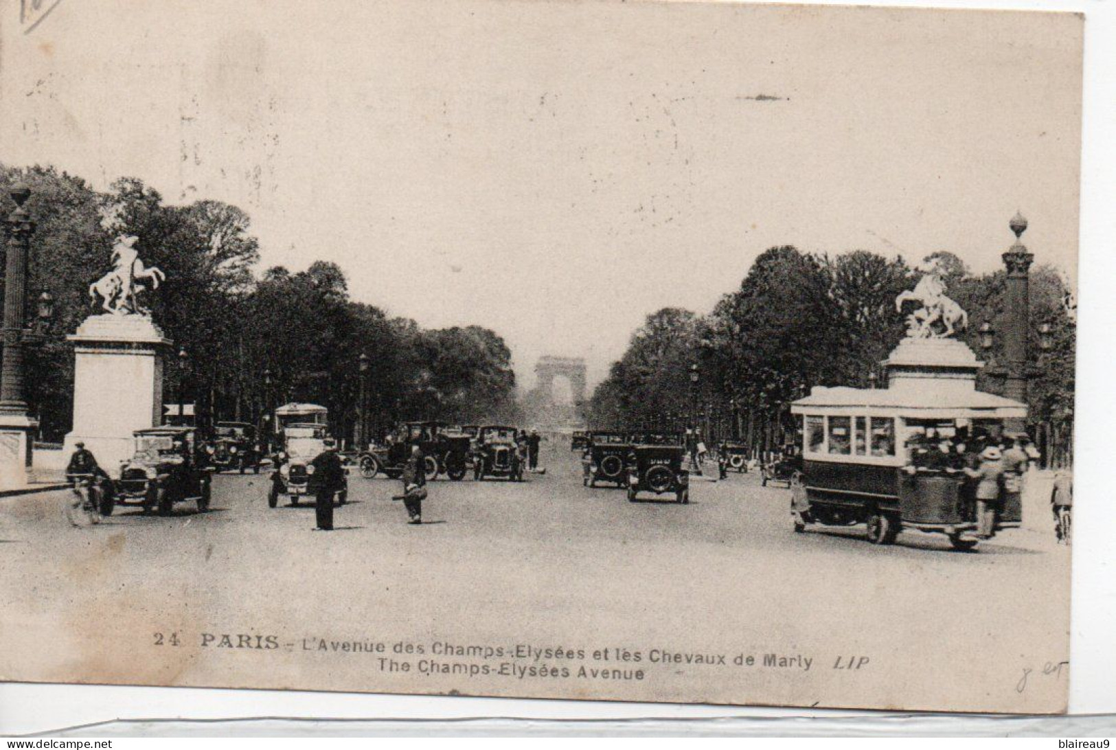 24 L Avenue Des Champs Elysees Et Les Chevaux De Marly - Champs-Elysées