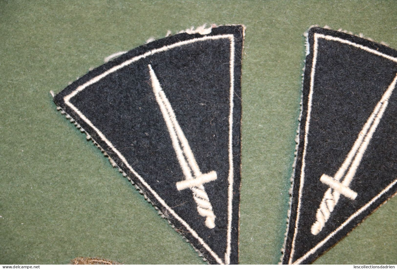 Lot D'écussons Militaires  Parachutiste épée - Blazoenen (textiel)