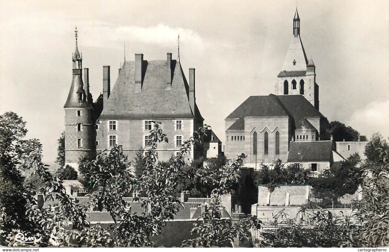 France Cpsm Gien Loiret Le Chateau Et L' Eglise - Gien