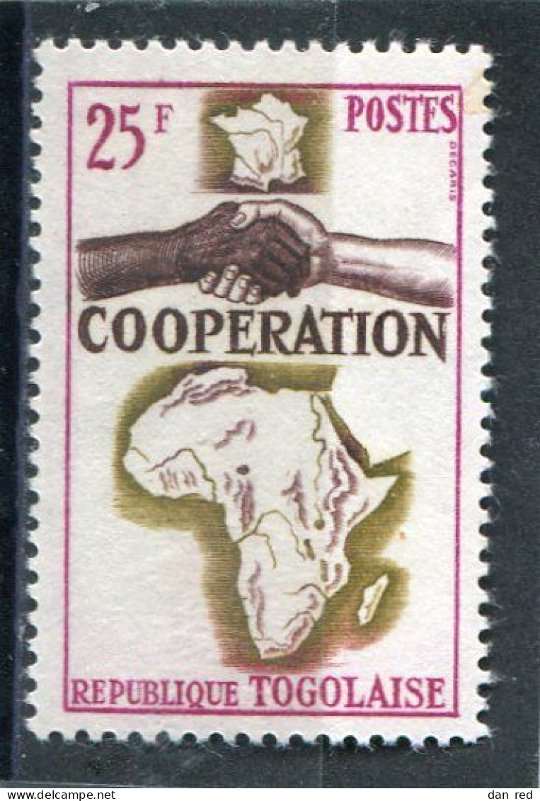 TOGO N° 424 * (Y&T) (Neuf Charnière) - Togo (1960-...)