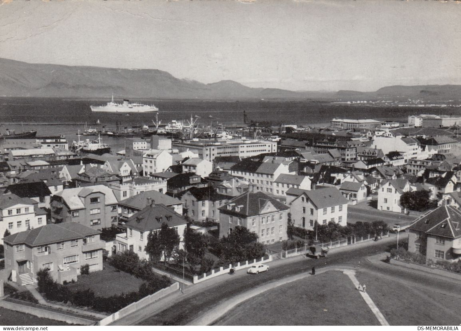 Reykjavik - Harbour W Cruise Ship - Islandia