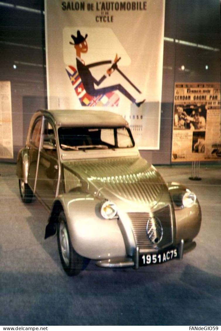 Automobile > Voitures De Tourisme  / 2 CV    PHOTO  10X 15 // 101 / - PKW