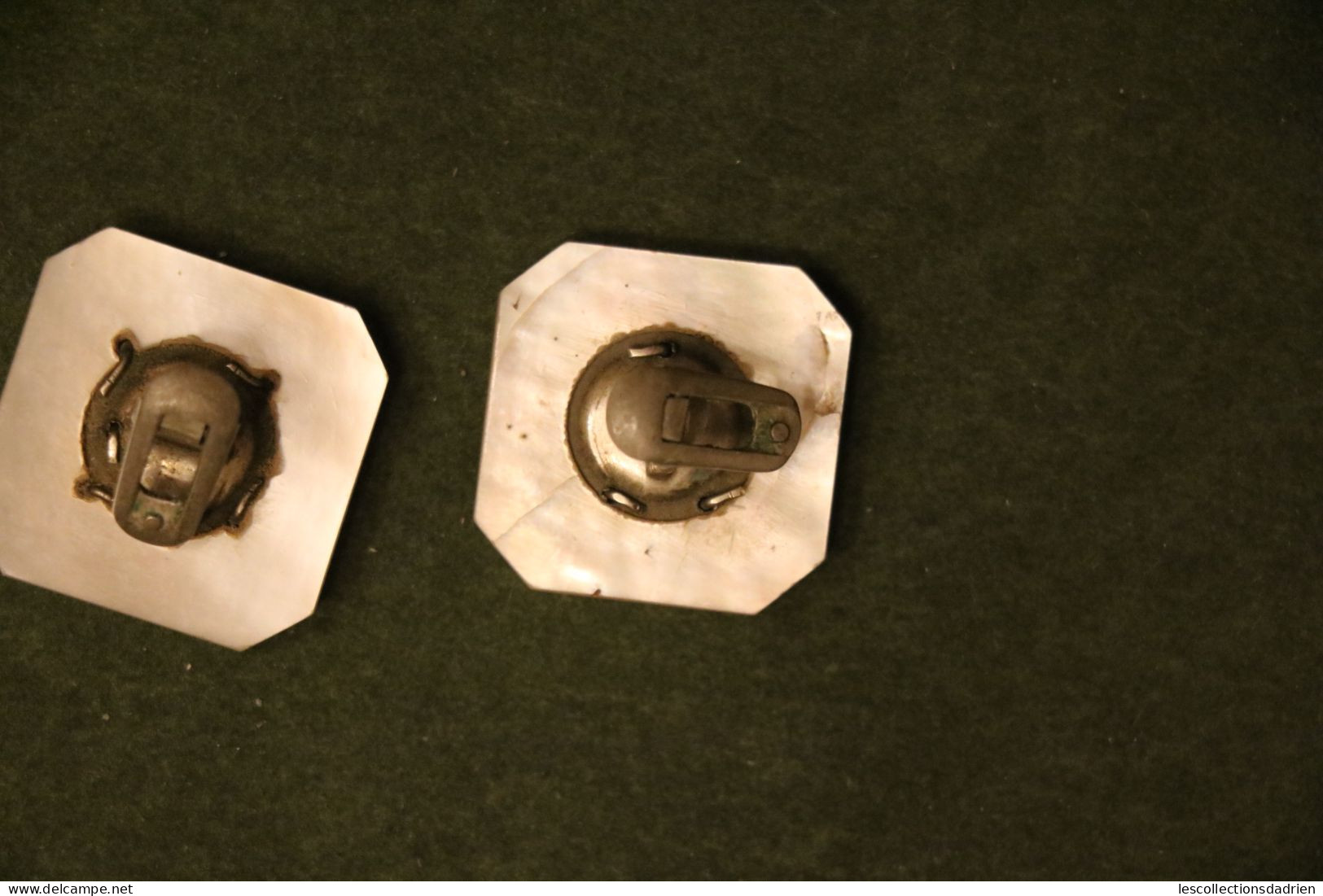 Anciens Boutons De Manchette En Nacre Et Monogrammes A Et M En Métal  - Cufflinks Mother-of-pearl - Other & Unclassified