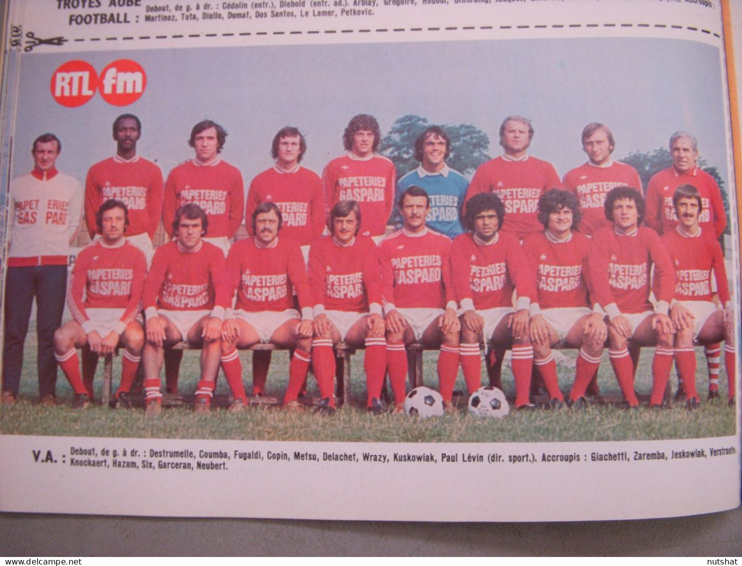 FOOTBALL COUPURE COULEUR 1976-1977 21x13cm VALENCIENNES V.A.  - Deportes