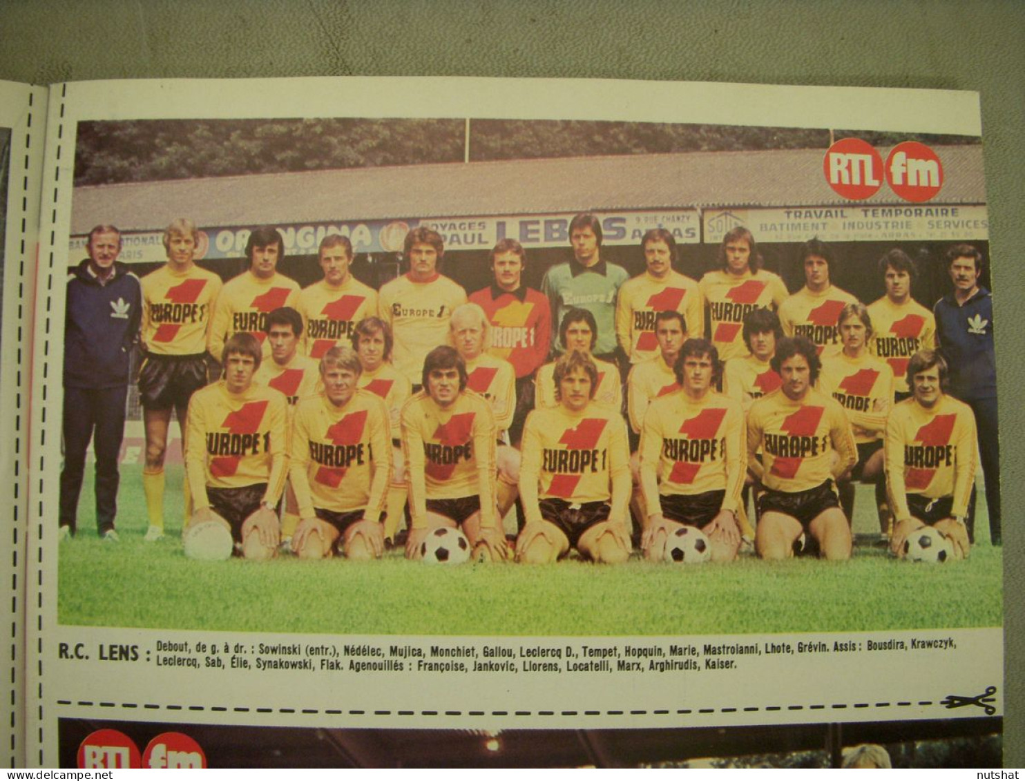 FOOTBALL COUPURE COULEUR 1976-1977 21x13cm RC LENS  - Sport