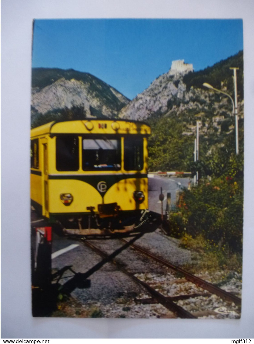 ENTREVAUX (06) Chemin De Fer De Provence : Autorail SY-02 ( X 302) Vers 1970-80 - Equipo