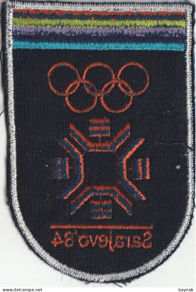 YUGOSLAVIA , BOSNIEN  -  WINTER OLYMPIC GAmes --  SARAJEVO 1984  --  PATCH  --  TEXTIL  --  10, 5 Cm X 7 Cm - Uniformes Recordatorios & Misc