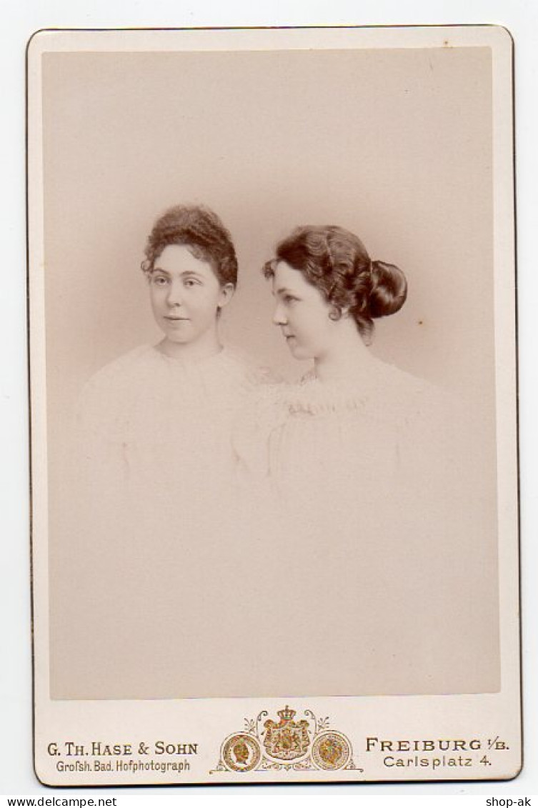 W8J13/ Kabinettfoto Zwei Junge Frauen Atelier Hase & Sohn, Freiburg Ca.1895 - Autres & Non Classés