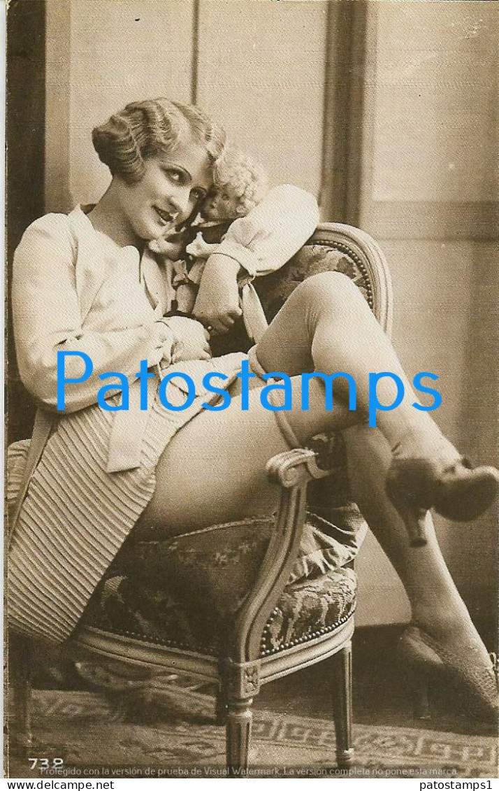 227331 REAL PHOTO COSTUMES WOMAN SENSUAL WITH DOLL TOY EPOCH POSTAL POSTCARD - Fotografie