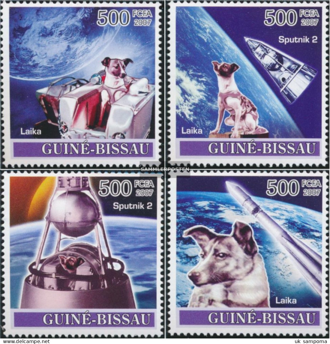 Guinea-Bissau 3683-3686 (complete. Issue) Unmounted Mint / Never Hinged 2007 Dog In Space / Sputnik II - Guinée-Bissau