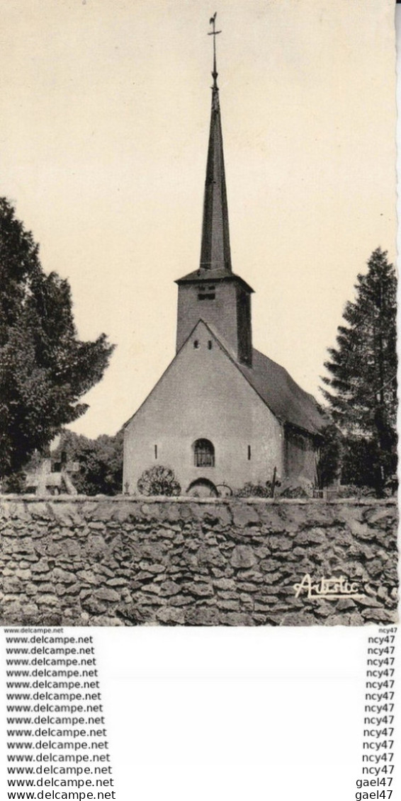 CPSM/pf  (45). OUZOUER-des-CHAMPS.  L'église. ...D062 - Kerken En Kathedralen