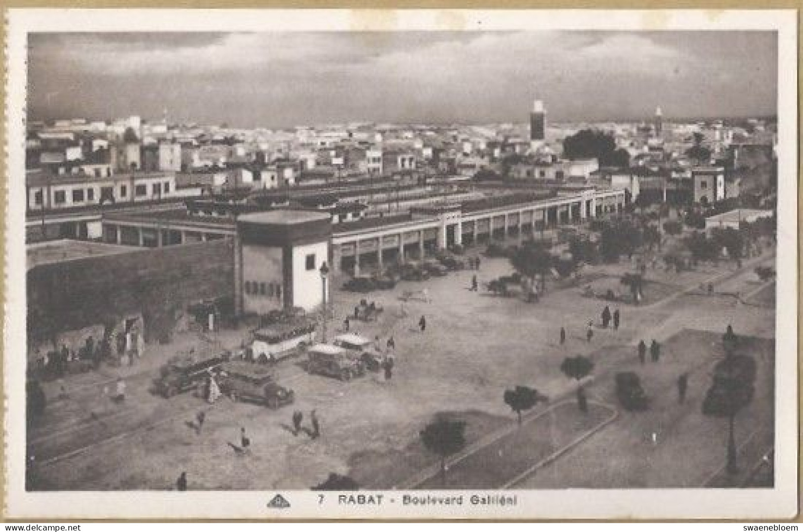 MT.- MAROKKO. RABAT. BOULEVARD GALLIENI. OLD CARS. BUS. TAXI. ONGELOPEN. - Rabat