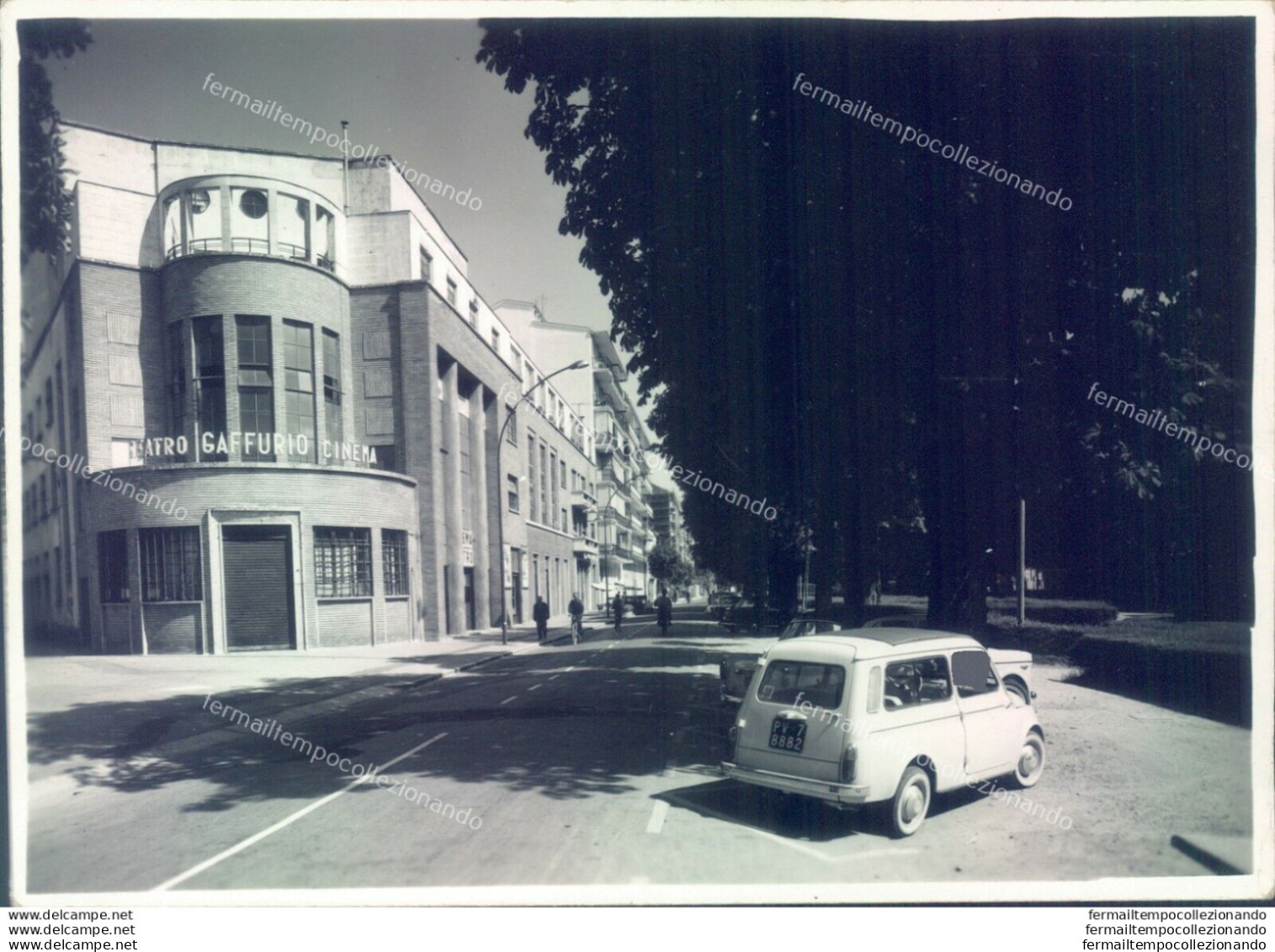 N590 Bozza Fotografica  Lodi  Citta' Teatro Cinema Auto Parcheggiata Bella - Lodi