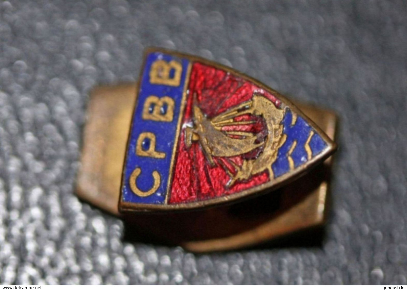 Insigne De Col De Veste De Pompier " CPBB - Compagnie Des Pompiers De Boulogne-Billancourt " - Pompieri