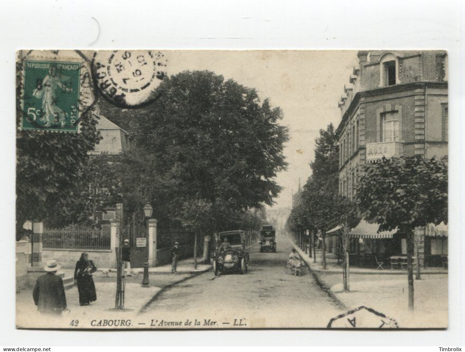 CABOURG (14) - Villa Bonnaric, Avenue De La Mer, La Digue, Villa La Chimère, Casino Et Boulevard Des Anglais. - Cabourg