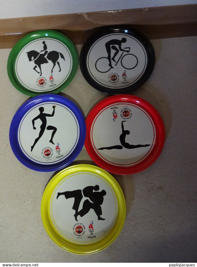 Coca Cola Sous Verres Metalliques Lot De 5 Jeux Olympiques Atlanta 1966 Sports - Bierviltjes