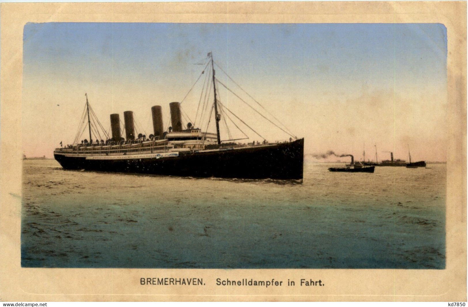 Bremerhaven - Schnelldampfer In Fahrt - Bremerhaven