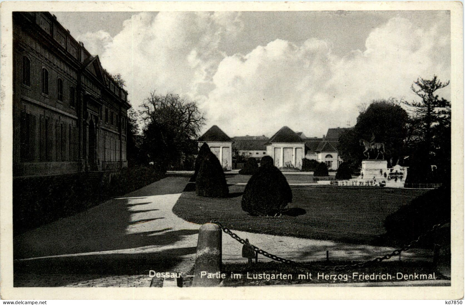 Dessau - Partie Im Lustgarten - Dessau