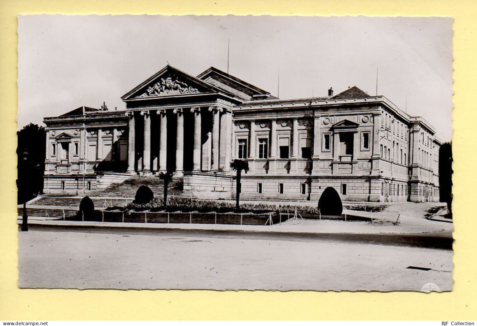 49. ANGERS – Palais De Justice / CPSM – Véritable Photo Au Bromure (voir Scan Recto/verso) - Angers