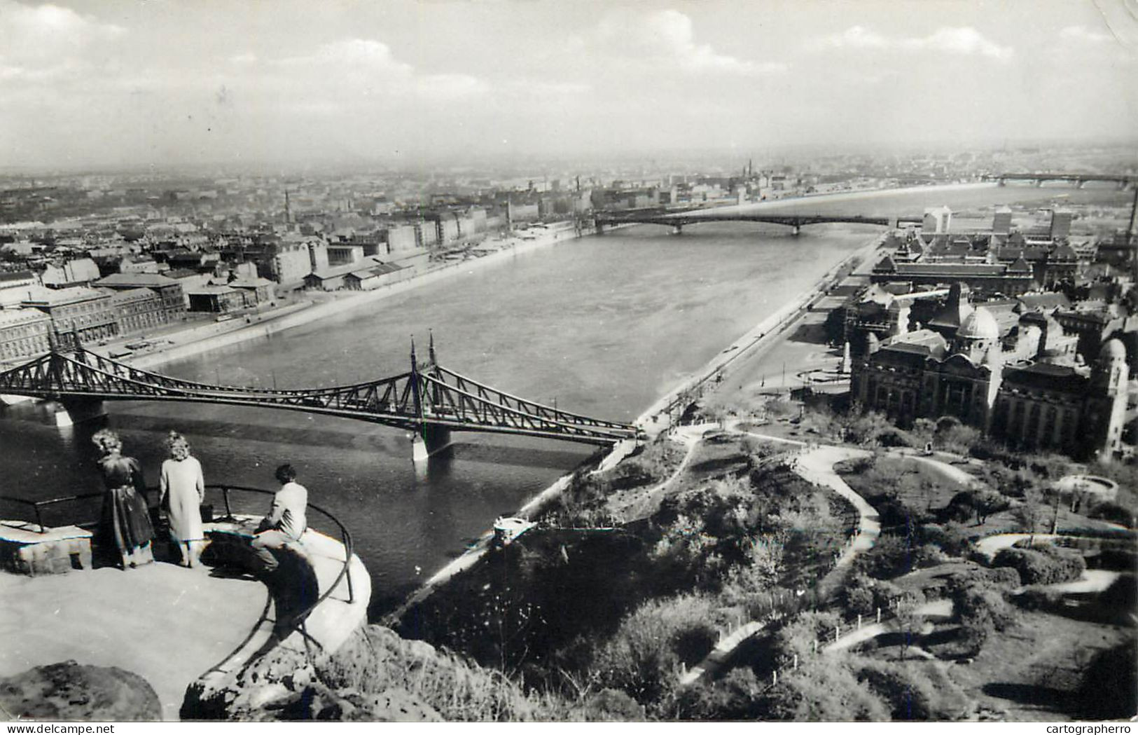 Hungary Budapest Cityscape With Danube Bridges - Hongrie