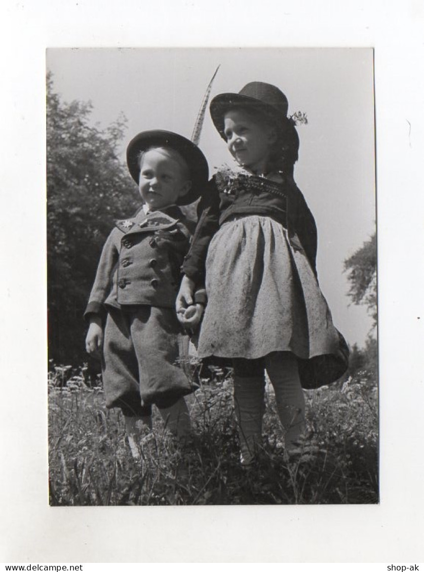 F6242/ Junge Und Mädchen In Tracht Baynern Foto Ca.1955 16,5 X 12 Cm - Non Classificati