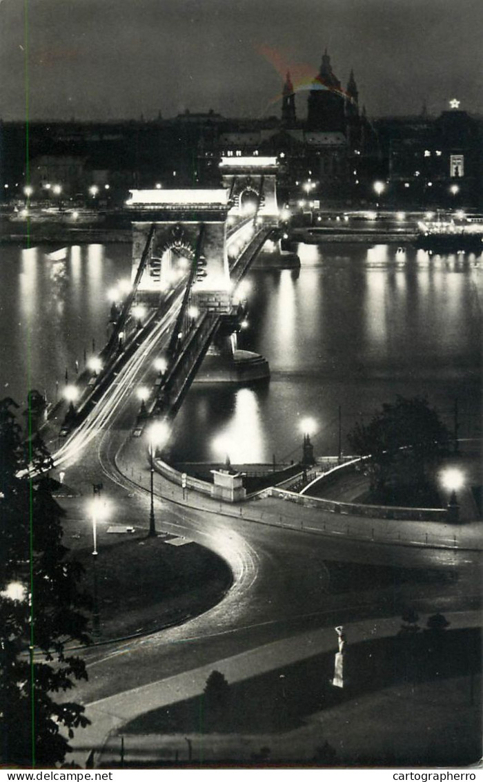 Hungary Budapest Chain Bridge Nocturnal Aspect - Hongrie