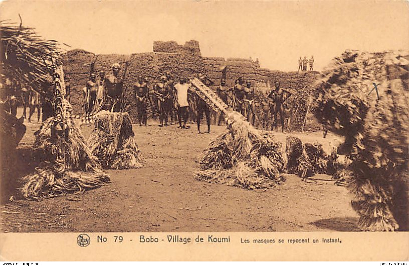 Burkina-Faso - BOBO - Village De Kouli - Les Masques Se Reposent Un Instant - Ed. Volta 79 - Burkina Faso