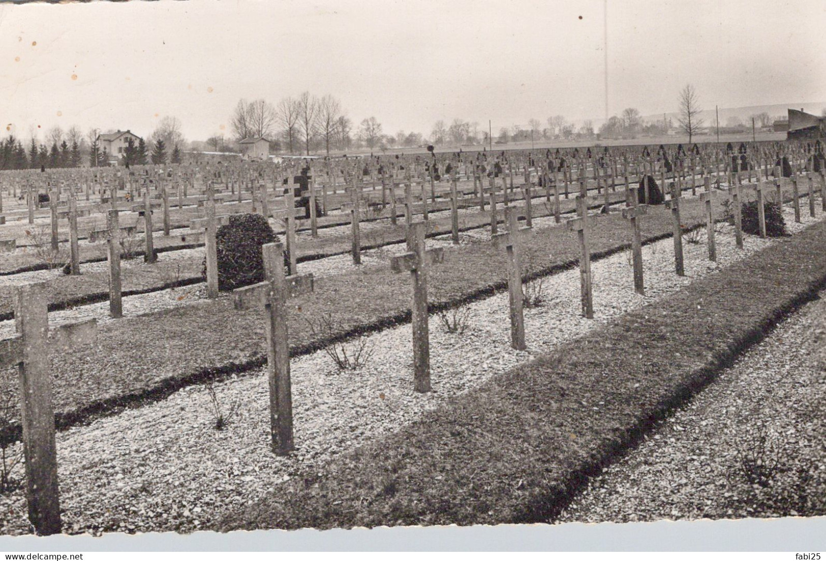 ENVIRONS DE VERDUN LE CIMETIERE DU BRAS - Verdun