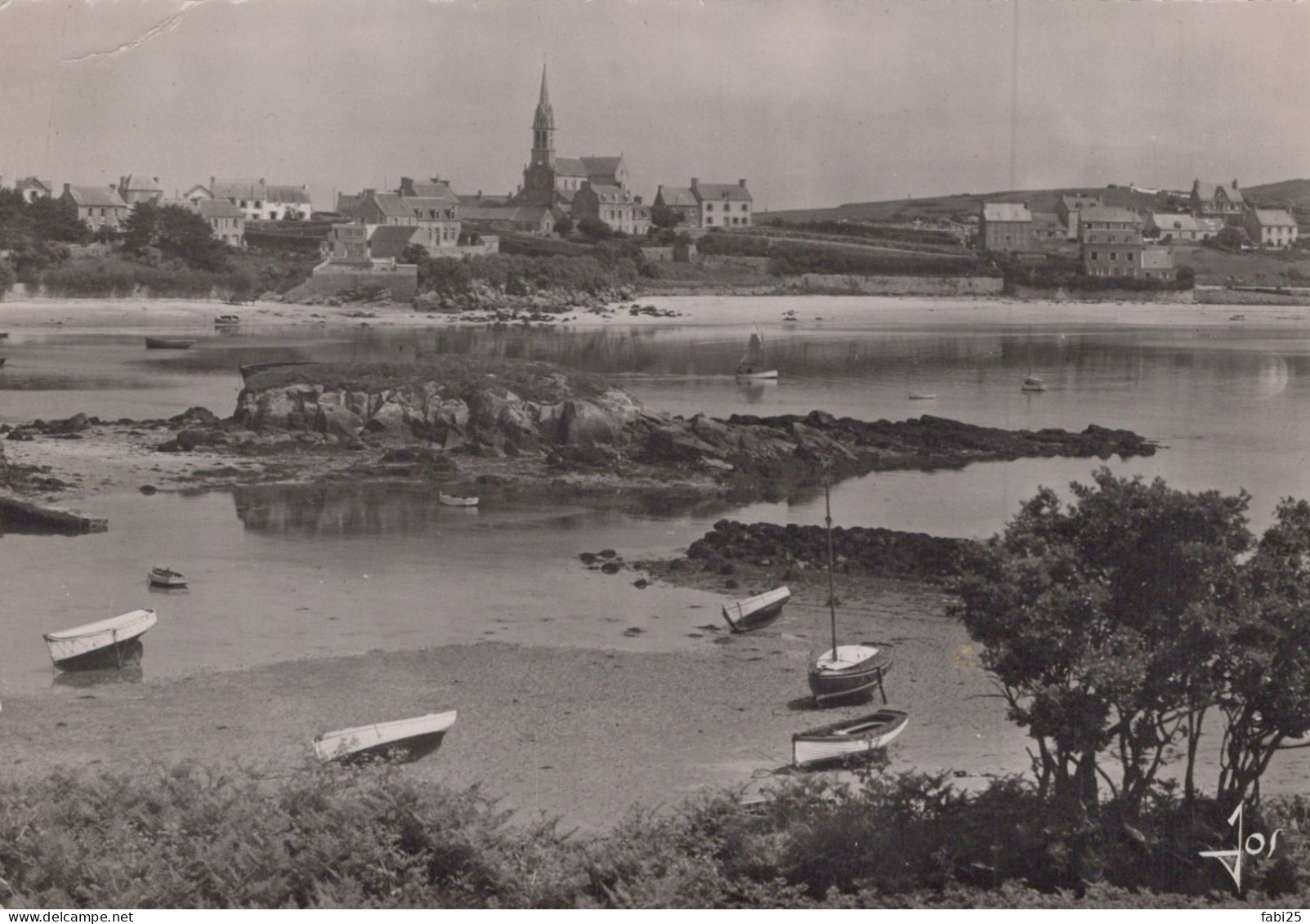 ILE DE BATZ LE PORT LA PLAGE ET LES MAISONS DU BOURG - Ile-de-Batz