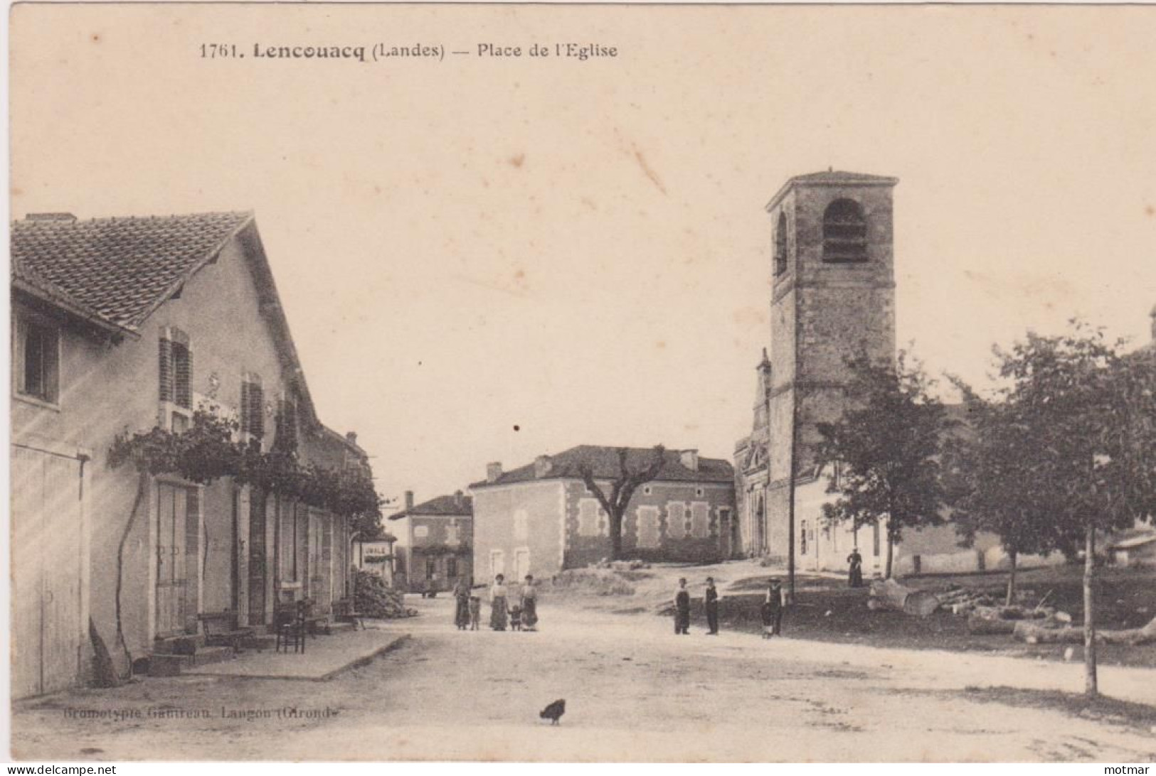 Lencouacq (Landes), Place De L'église - Otros & Sin Clasificación
