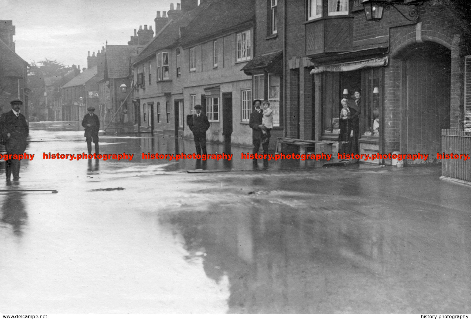 F006277 Wiltshire. Wilton Floods. Jan. 1915 - REPRODUCTION - Other & Unclassified