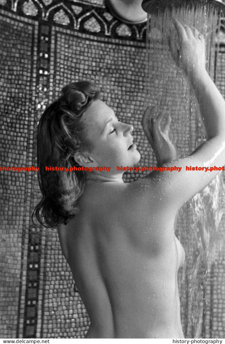 F006956 German Woman In A Sauna. BdM - REPRODUCTION - Sonstige & Ohne Zuordnung