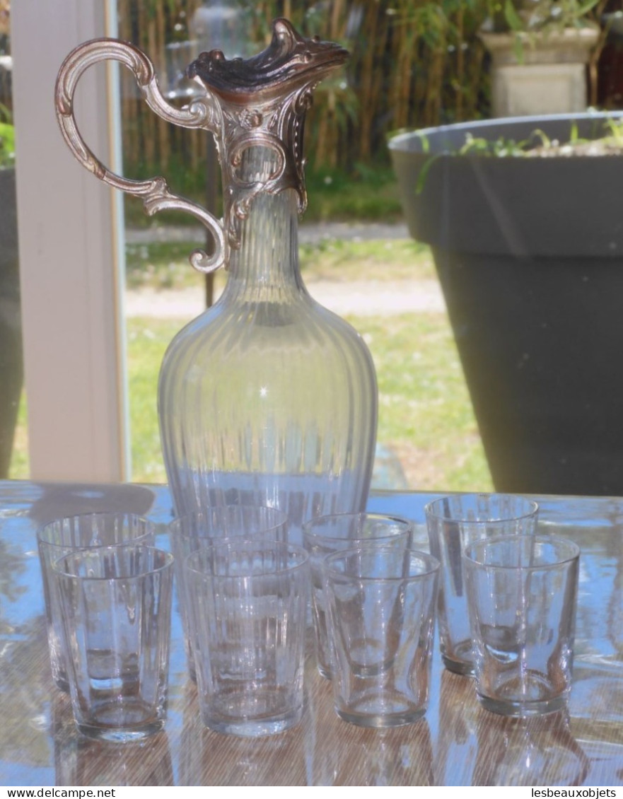 -ANCIEN PETIT SERVICE A LIQUEUR CARAFE & 8 PETITS VERRES 2 MODELES Différents    E - Glas & Kristal