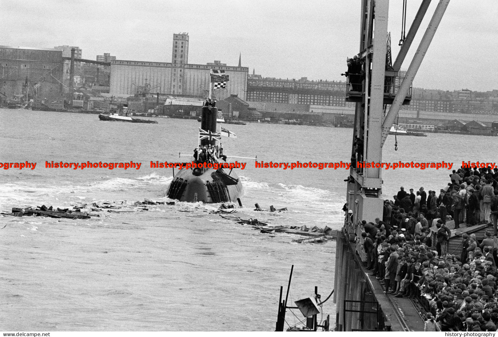 F010112 HMS Conqueror. British Submarine. 1969 - REPRODUCTION - Autres & Non Classés